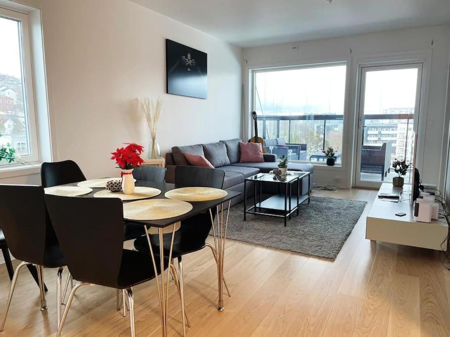 New Magnificent View Apartment Near The Centre Tromso Bagian luar foto