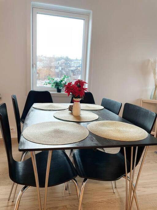 New Magnificent View Apartment Near The Centre Tromso Bagian luar foto